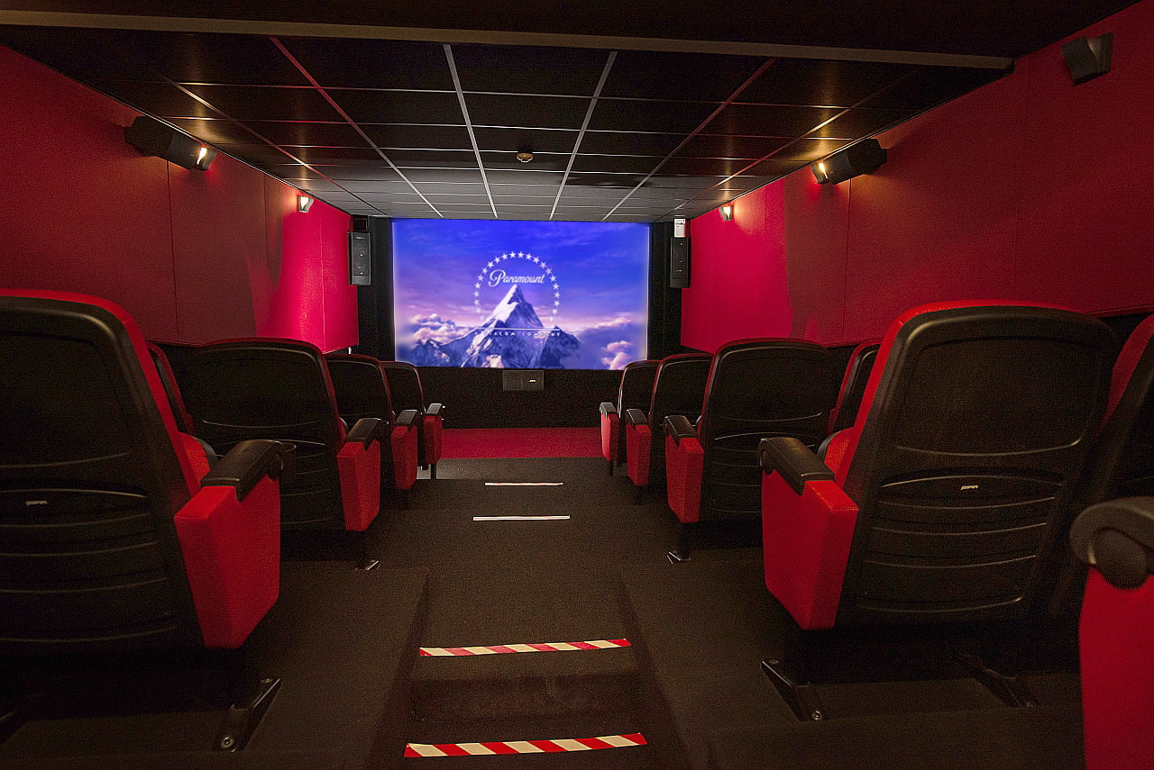 Cinema Hotel Roser House Colibița